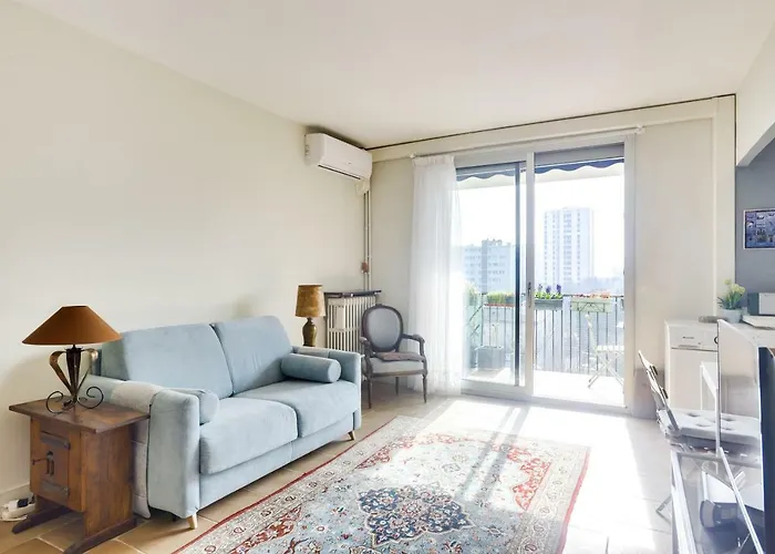 Charming With Terrace By Weekome Apartament