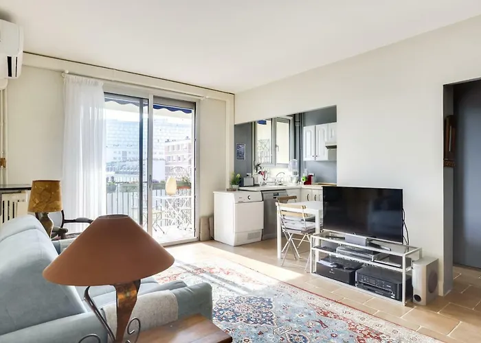 Apartament Charming With Terrace By Weekome Paryż