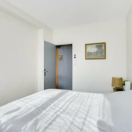 Apartment Charming With Terrace By Weekome