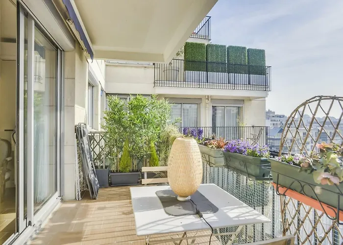 Charming With Terrace By Weekome *